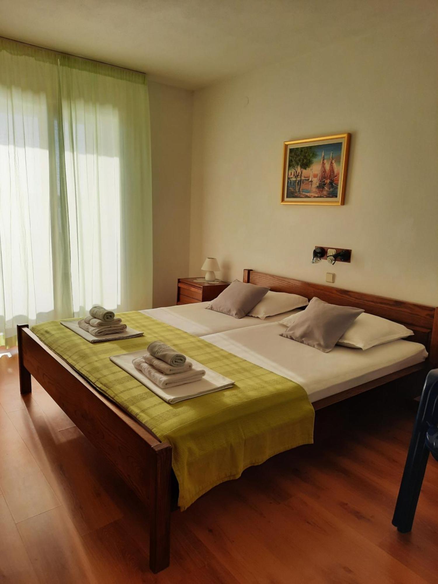 Apartments And Rooms Vinko Barbat na Rabu Kültér fotó